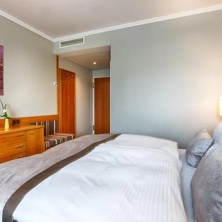 Hotel Leonardo 4*