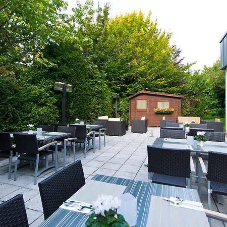 Leonardo Hotel 4*
