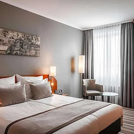 Hotel Leonardo