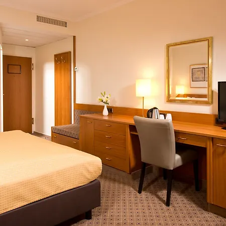 Leonardo Hotel 4*